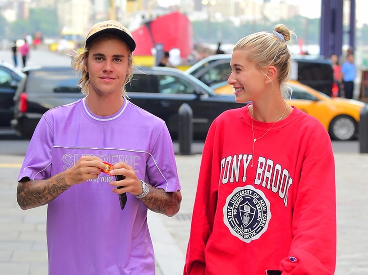 ジャスティン・ビーバー、デート中にパパラッチに声かけた「理由」に癒される