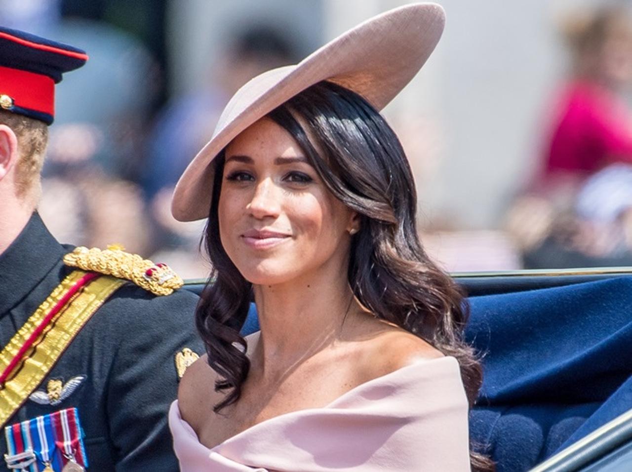 メーガン妃、ロイヤルの仲間入りをしてからの「衣装代」に驚愕