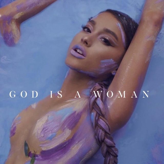 アリアナ・グランデがサプライズで新曲発表！カバーがセクシーすぎる