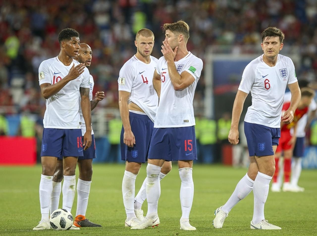 ワールドカップでイングランドが優勝すると思っている男性、あるタトゥーを入れる