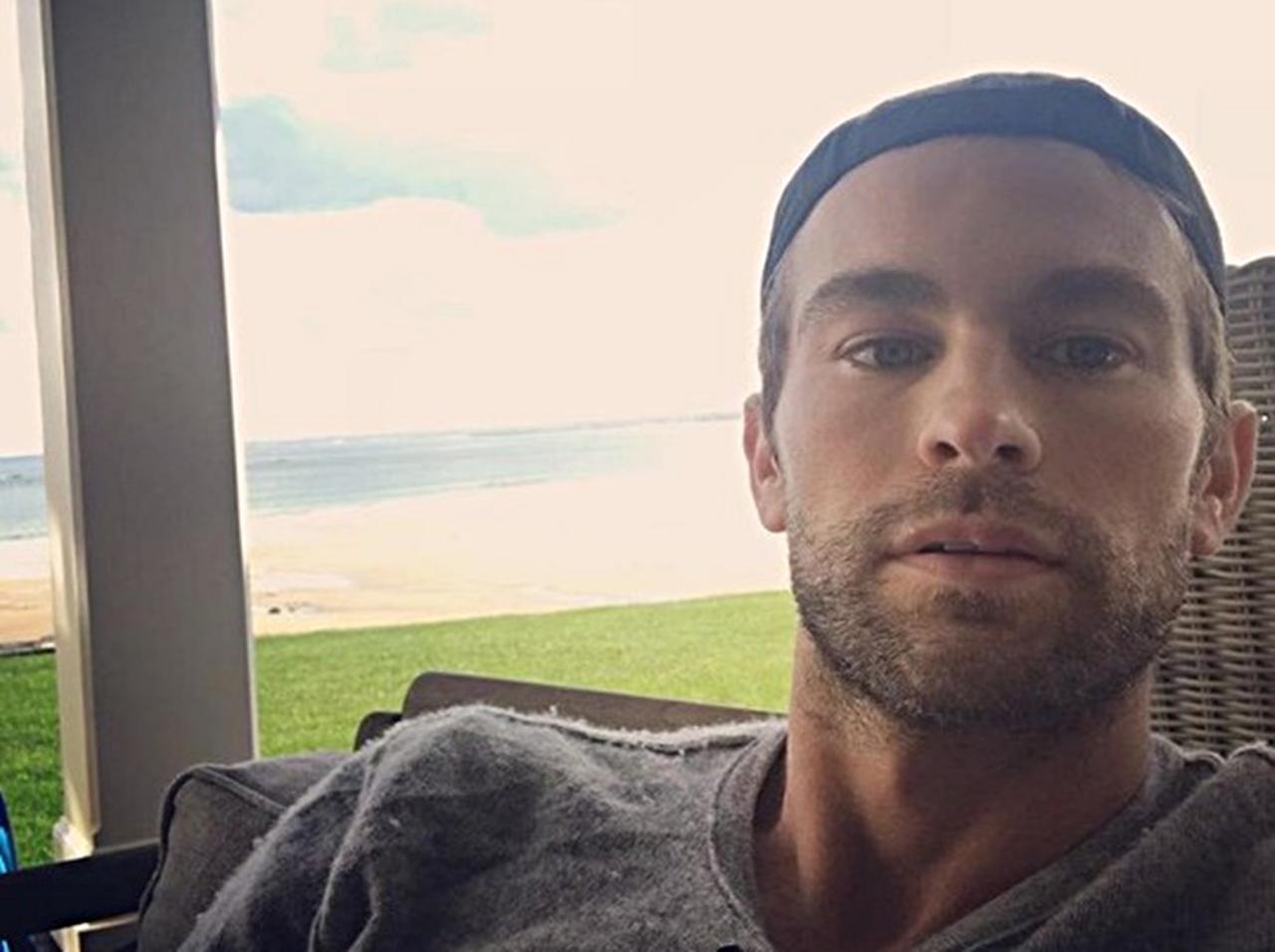 『ゴシップガール』チェイス・クロフォードの「自撮り写真」に恋人が辛口ツッコミ