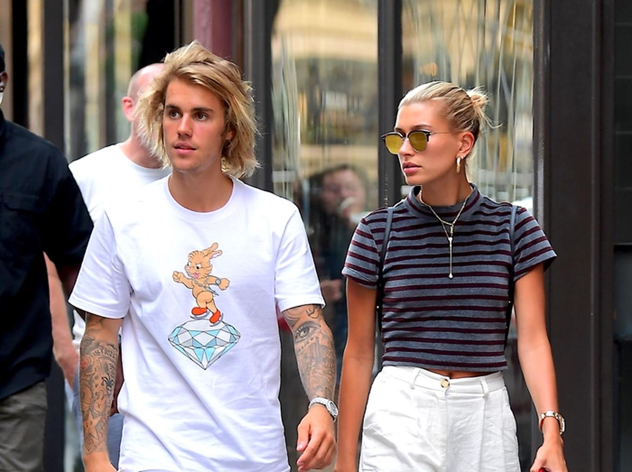 ジャスティン・ビーバー、今後の予定を聞かれて出した「答え」に婚約者が赤面