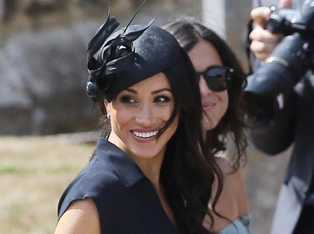 メーガン妃、誕生日は友人の結婚式へ！お呼ばれファッションをチェック