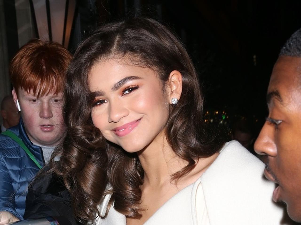 ゼンデイヤ、ニキビに悩む等身大ツイートに「分かる」と共感の嵐