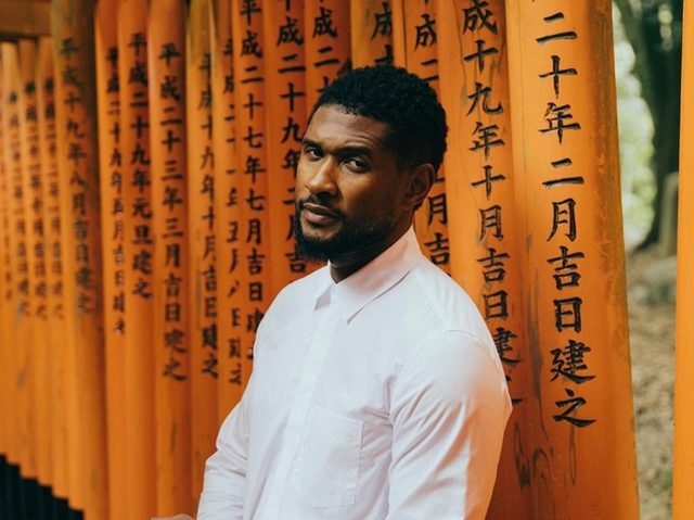 アッシャー、来日時は「天国東京」の服を着用して日本を満喫