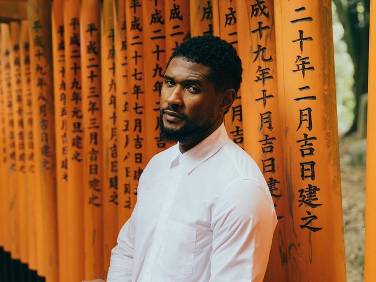 アッシャー、来日時は「天国東京」の服を着用して日本を満喫