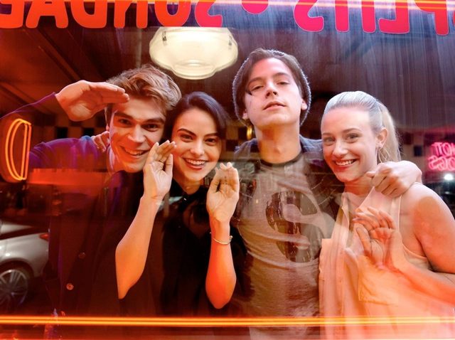 恋愛×友情×ミステリー！ドラマ『リバーデイル』の出演者が「見どころ」を語る