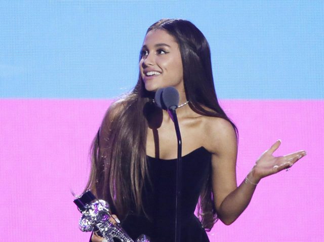 アリアナ・グランデ、婚約者の「どぎつい下ネタ」に余裕の反応