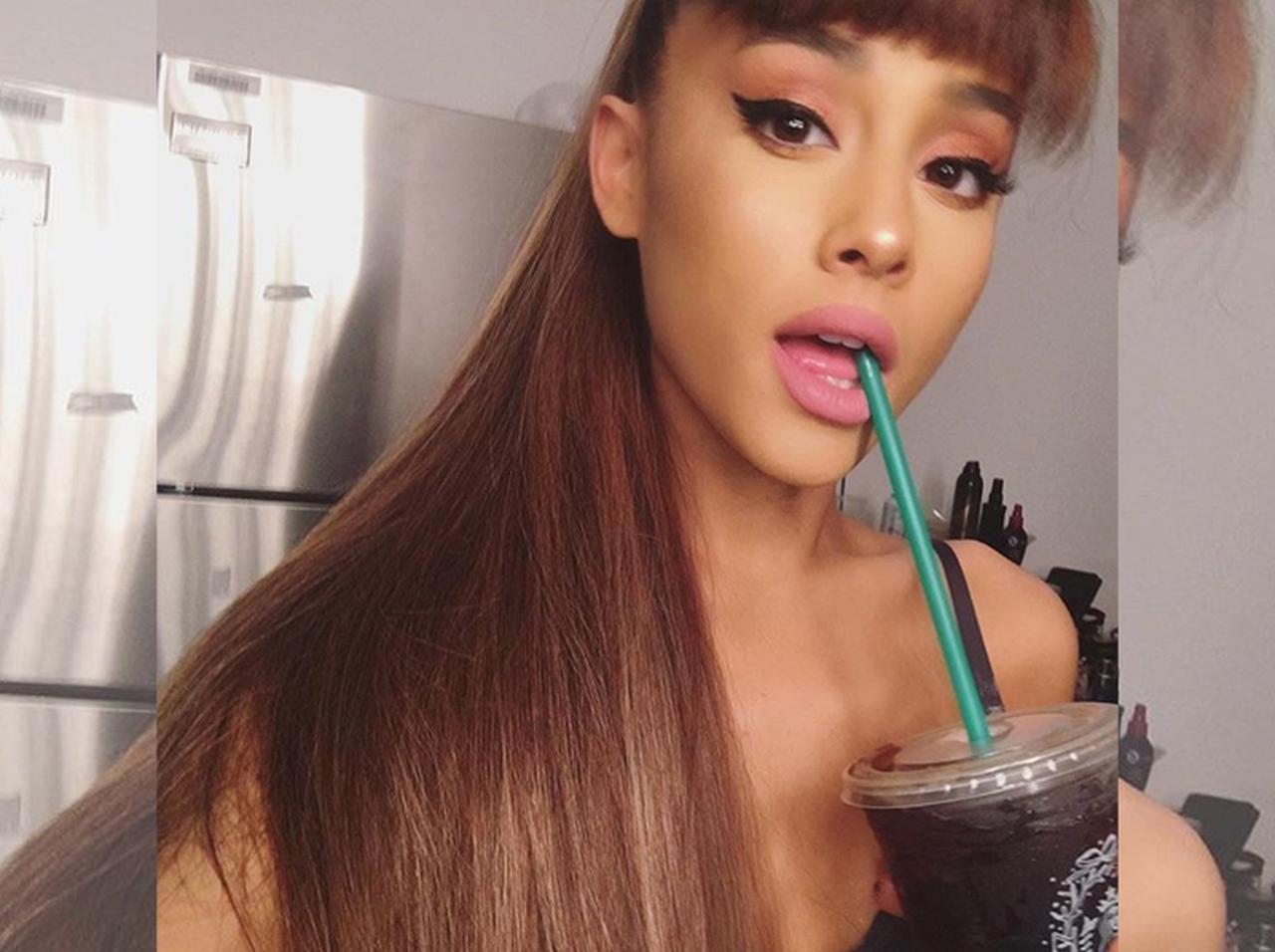 アリアナ・グランデが「おんぶ」でスターバックスに降臨！その理由にニヤリ