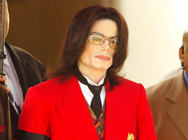 マイケル・ジャクソン、死後リリース楽曲の歌声は「別人」?　訴訟に再び注目