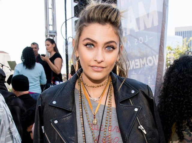 パリス・ジャクソン、ゴルフボール大の「膿瘍」の摘出手術を受けたことを告白