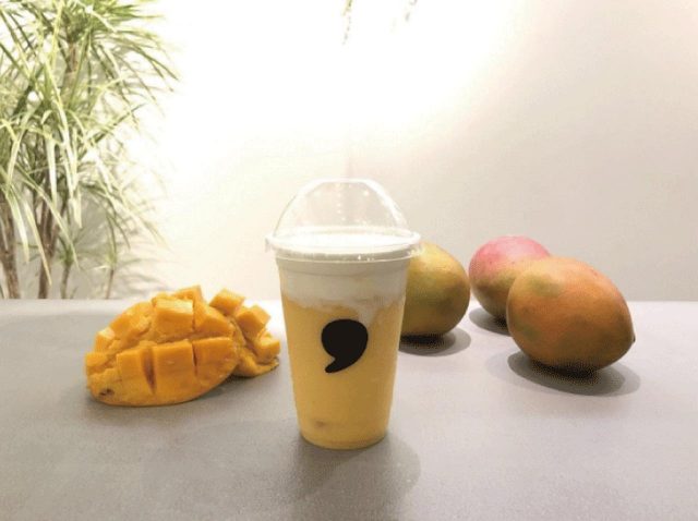 完熟フレッシュマンゴーを贅沢に使ったチーズティースムージー