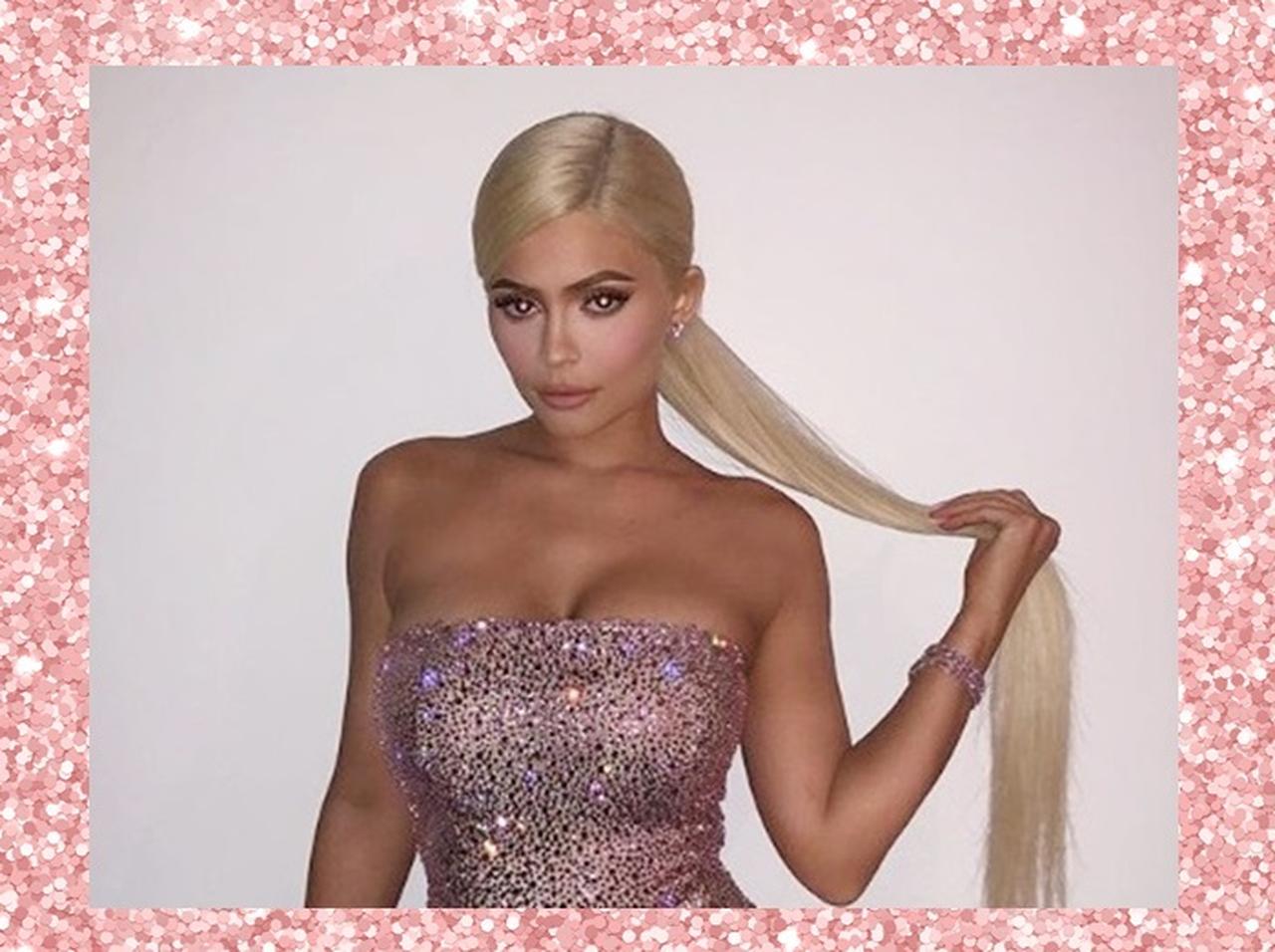 カイリー・ジェンナー、誕生日会につけたヘアエクステの値段が「ザ・セレブ」すぎる