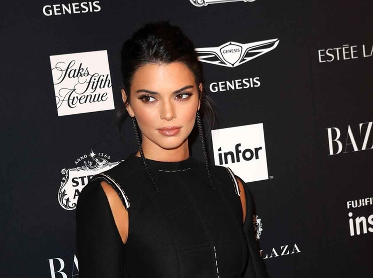 ケンダル・ジェンナー、ある重要なコレクションのランウェイに登場