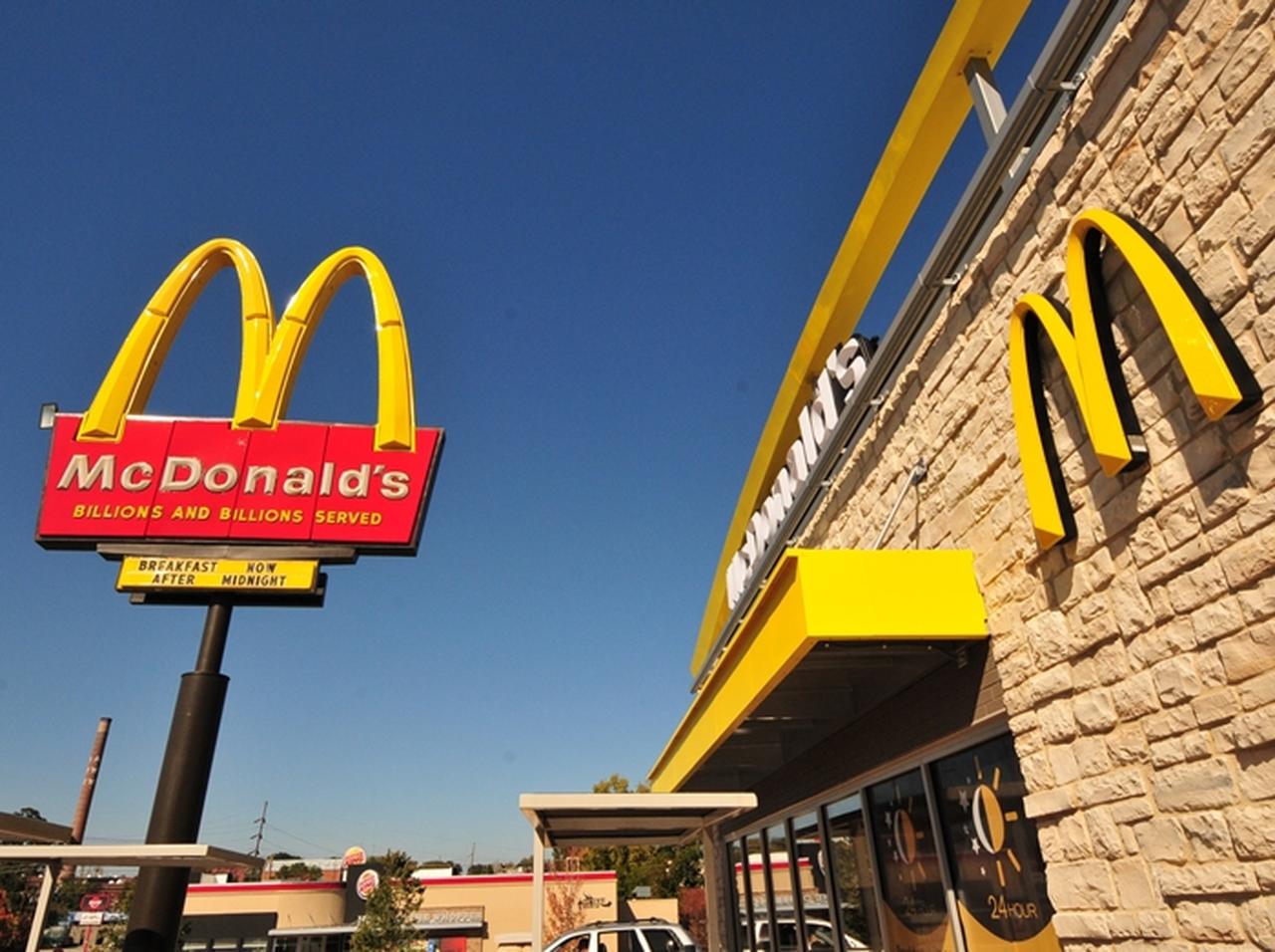 マクドナルドの店内に「偽物のポスター」を貼るイタズラ→予期せぬ展開