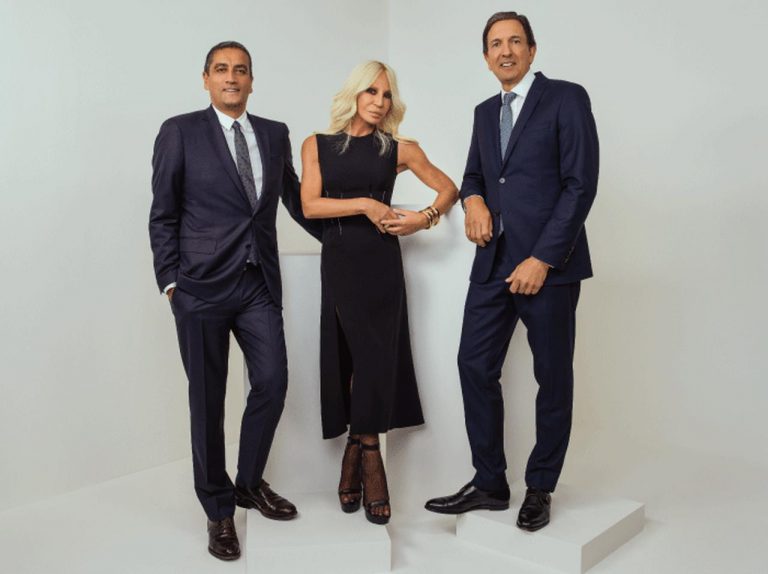 マイケル・コースがヴェルサーチェ グループを買収。より国際的なファッションラグジュアリーグループとしての規模を拡大