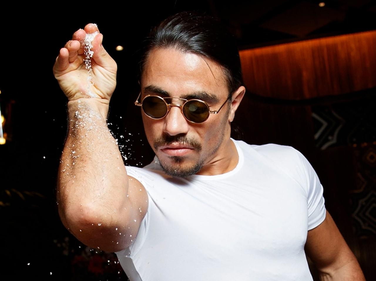 「塩ファサー」ソルトベイのステーキ店に誹謗中傷、『招かれざる客』が原因