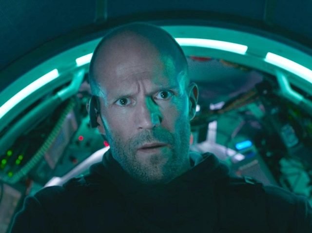 『MEG ザ・モンスター』から緊迫感に満ちた冒頭映像が公開