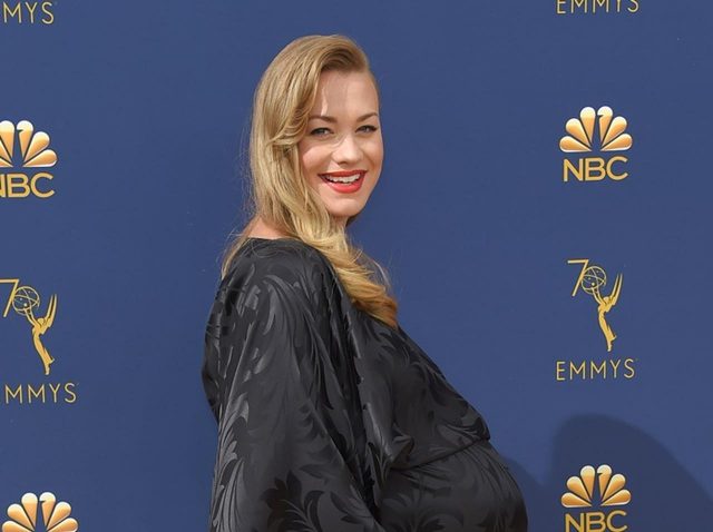 『ハンドメイズ・テイル』イヴォンヌ・ストラホフスキー、出産目前でエミー賞に登場【エミー賞】