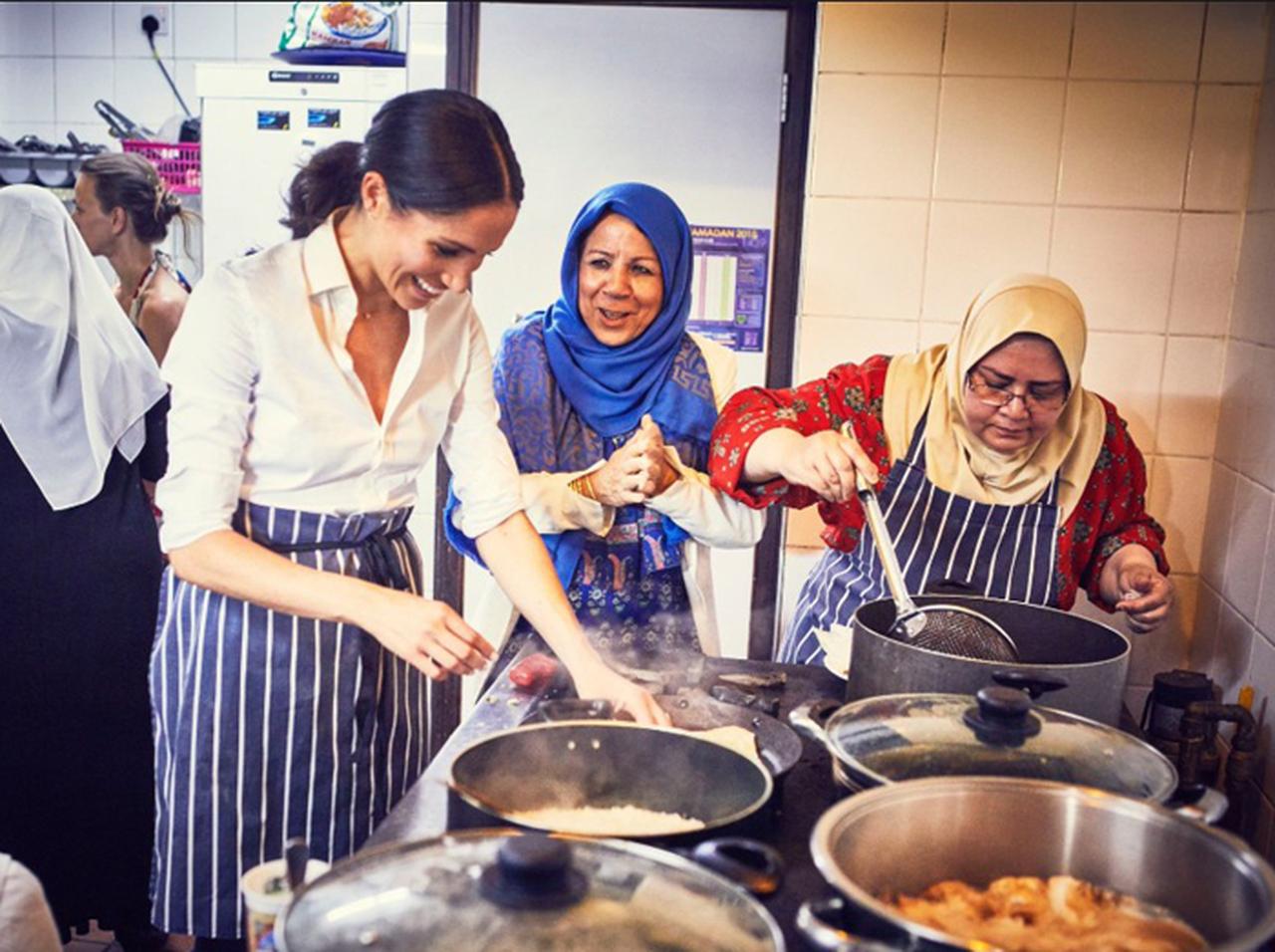 メーガン妃も参加!「愛のレシピ」が詰まった料理本が出版へ