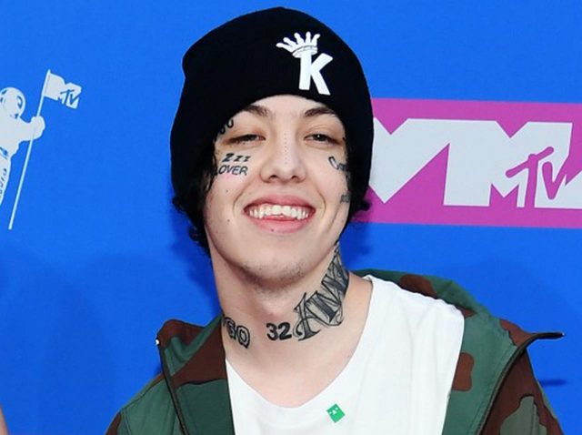 顔面タトゥーのラッパー リル・ザン、激辛スナックの食べ過ぎで病院送りに