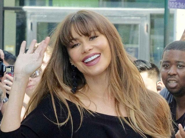 46歳美魔女ソフィア・ベルガラ、「顔が変わった」というコメントへの返信が清々しい