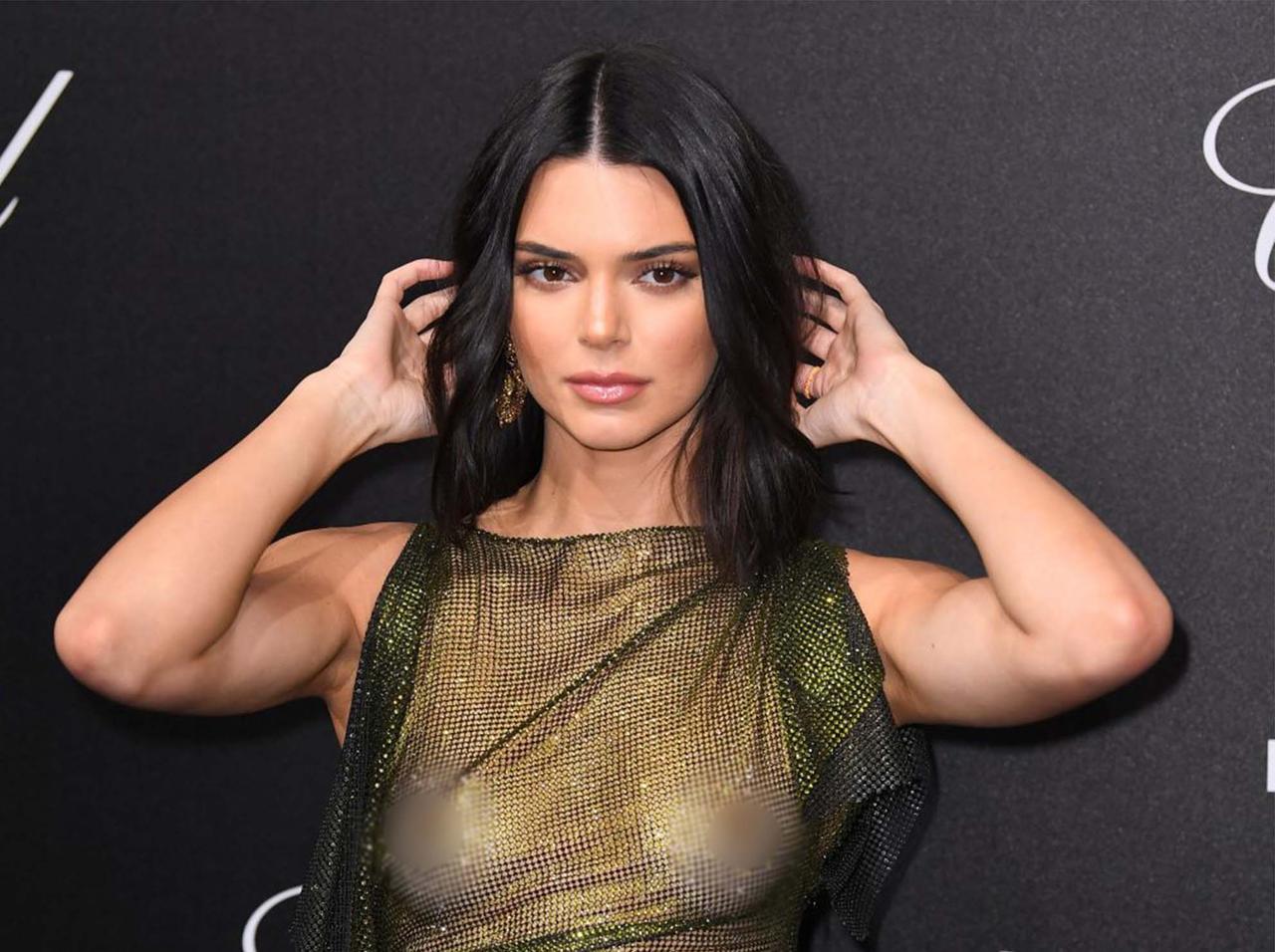 ケンダル・ジェンナー、全裸写真が流出した直後に大胆すぎる「反撃」