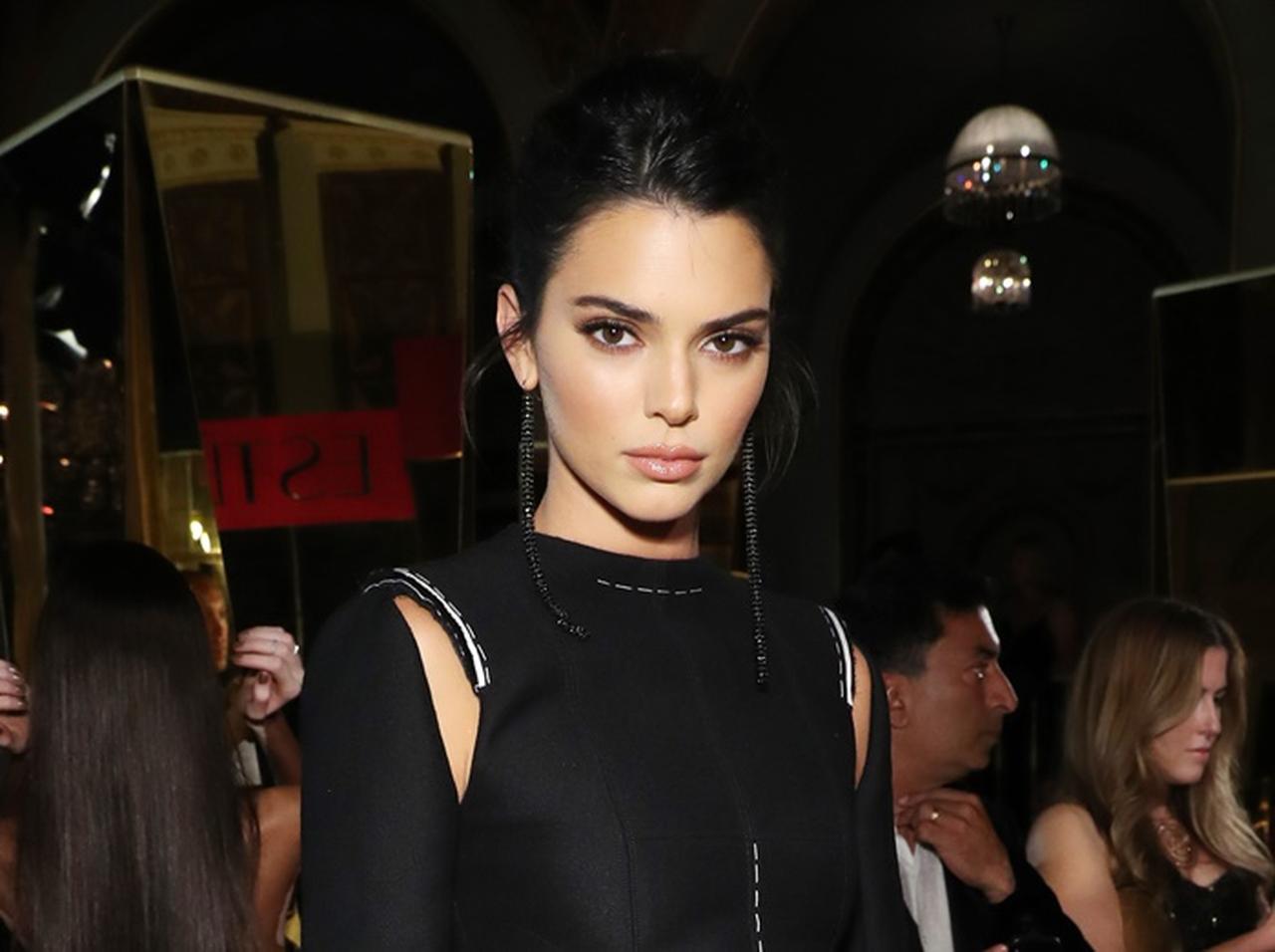 ケンダル・ジェンナーの「アフロヘア」に批判殺到、Vogueが謝罪