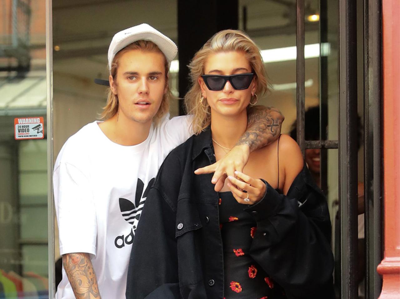 ジャスティン・ビーバー、ヘイリーのゴージャス美脚に「たまらんひと言」