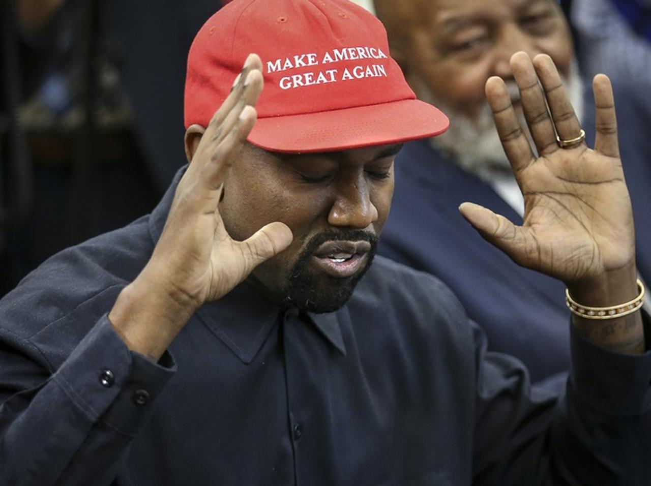 カニエ・ウェストが「政治的言動を控えます」、利用されたと主張