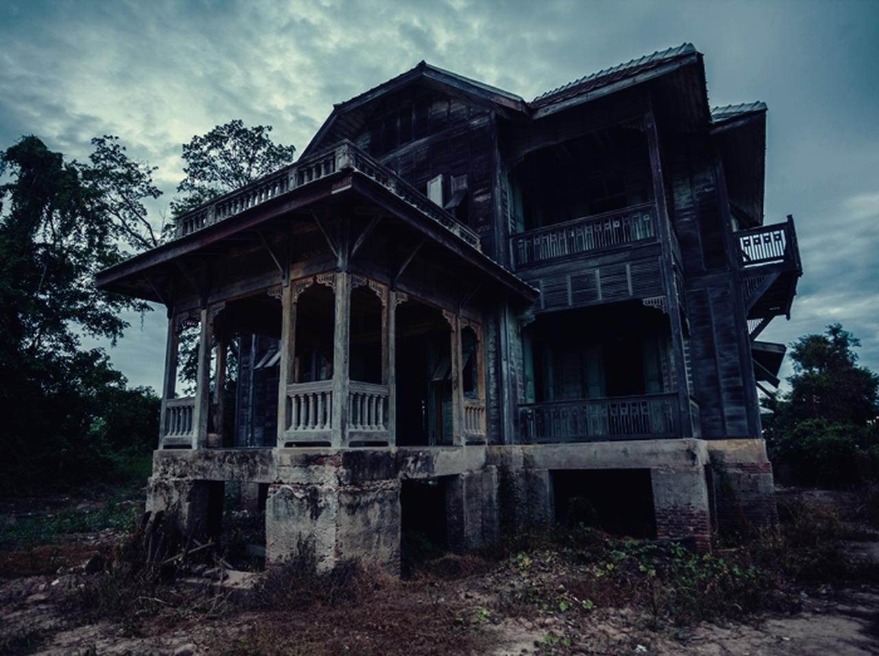 「お化け屋敷」に入ったある男女の身に起きた出来事が怖すぎて震える