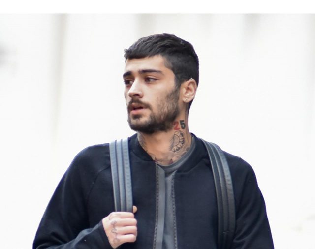 ゼイン・マリク、1D時代のアイテムを公開し驚きの事実を伝える