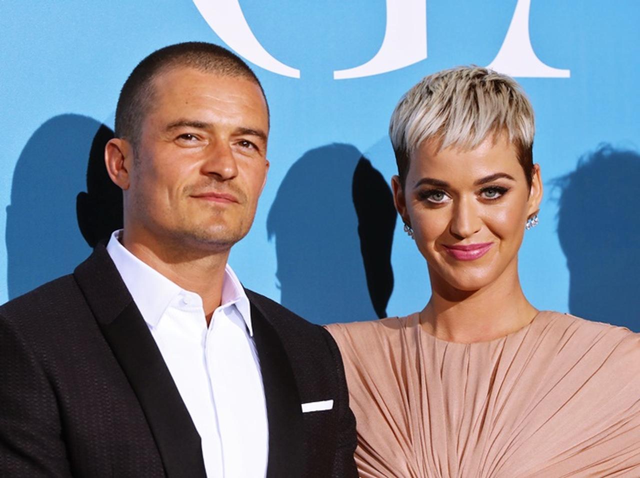 オーランド・ブルーム、ケイティと半裸J・ビーバーの写真に「恋人の余裕」見せる