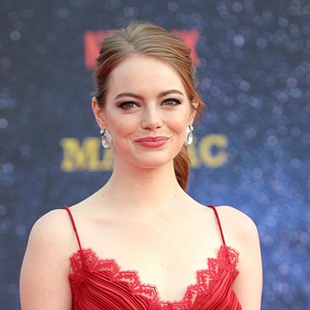エマ・ストーン、7歳でパニック障害に襲われた過去を語る「本当に、本当に恐ろしい」