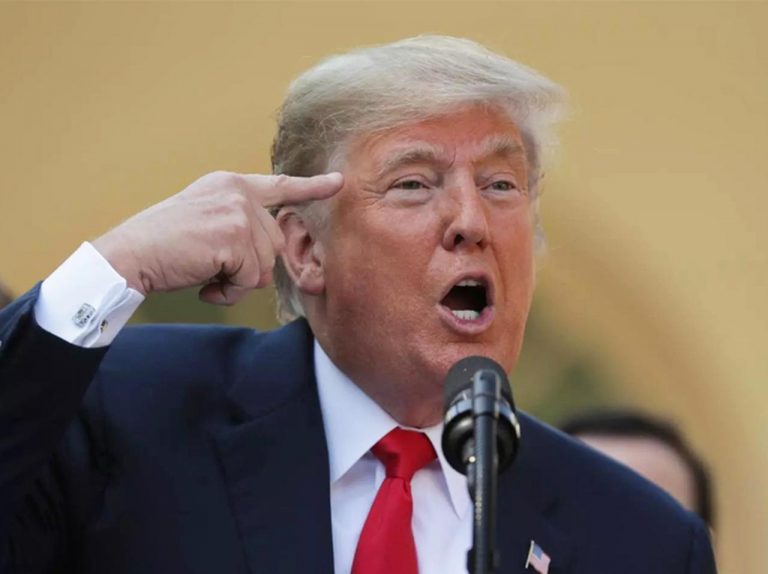 トランプ大統領、女性記者への「蔑視発言」に批判集中 セレブも反応
