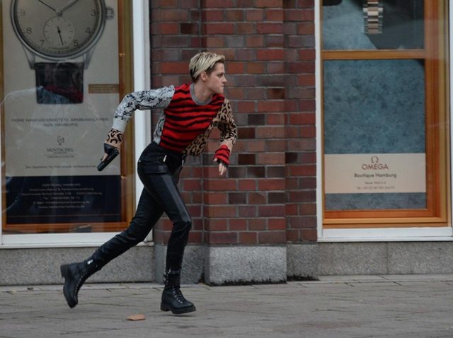 『チャーリーズ・エンジェル』の撮影現場でのクリステンがかっこよすぎる