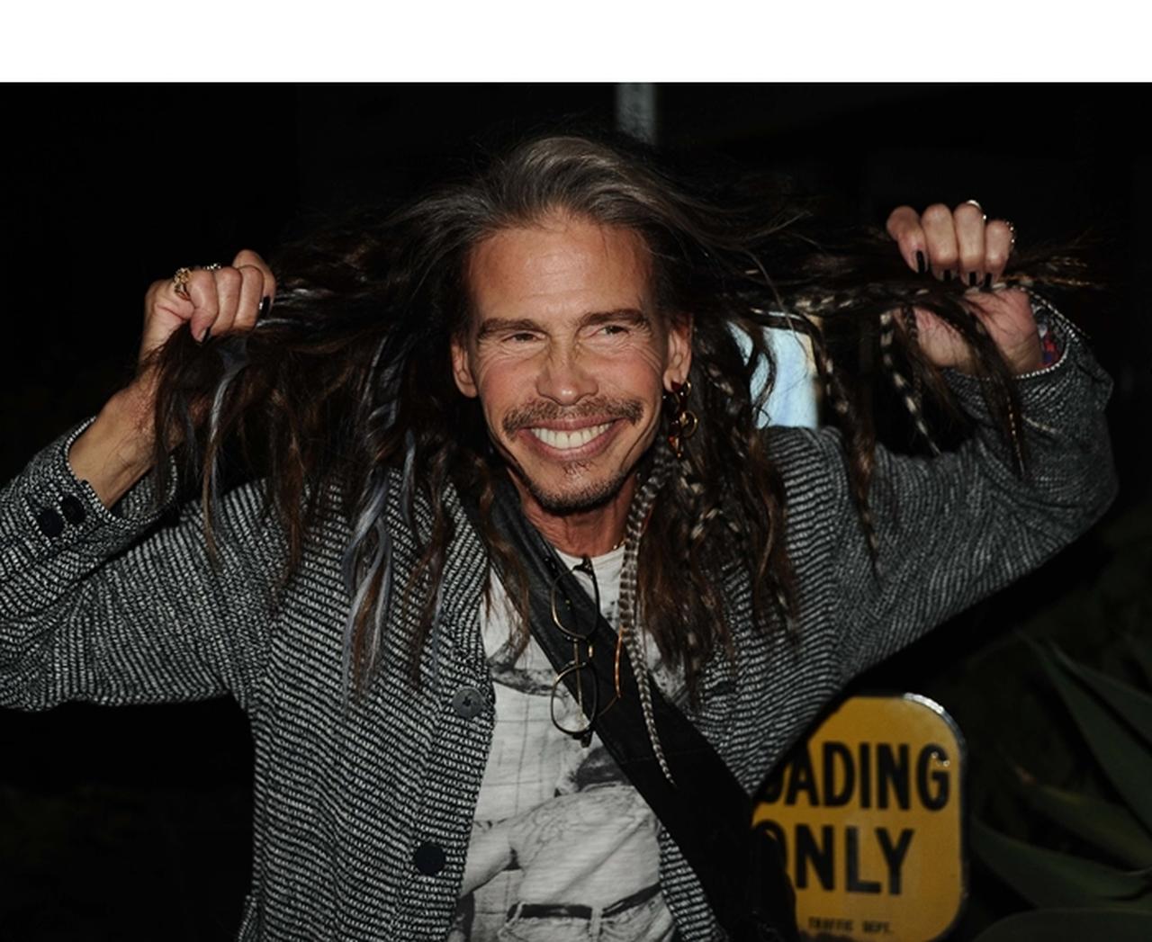 70歳スティーヴン・タイラー、ビヨンセ&ジェイ・Zのコンサートで大暴れ