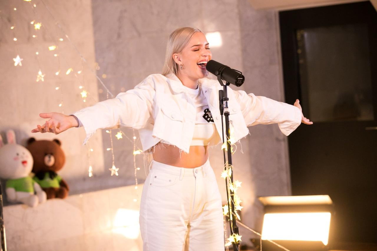 アン・マリーのアコースティックライブに40万人が熱狂!「カワイー!」の声続出