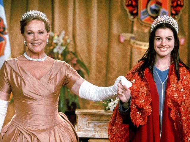 アン・ハサウェイ、『プリティ・プリンセス』のクラリス女王へメッセージ