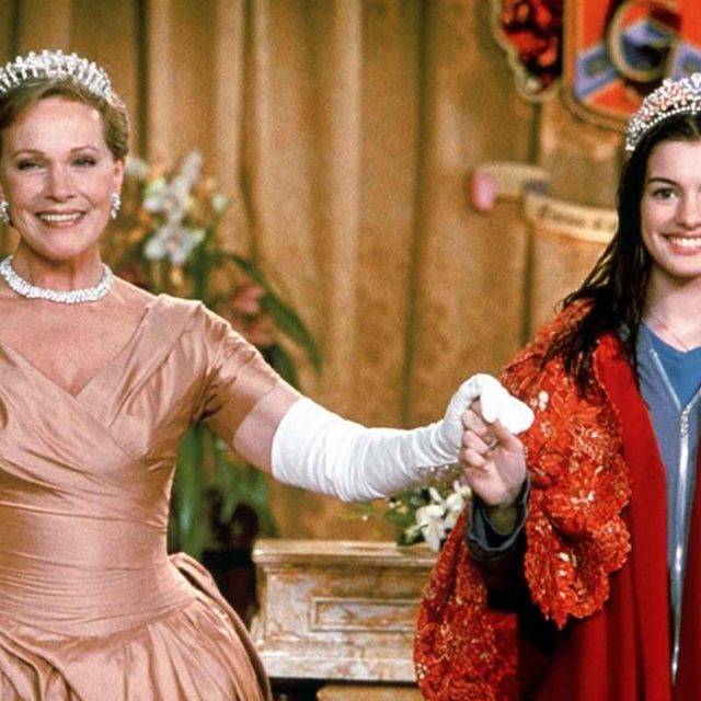 アン・ハサウェイ、『プリティ・プリンセス』のクラリス女王へメッセージ
