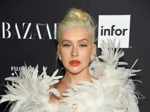 クリスティーナ・アギレラが「安全を考慮」して公演中止、今月だけで3回目の中止