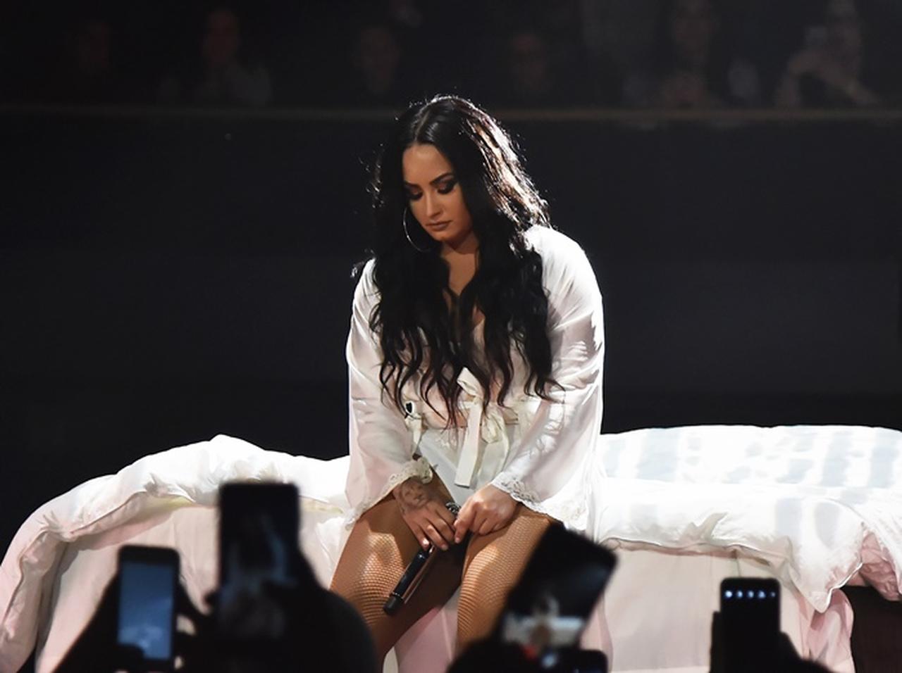 デミ・ロヴァートの薬物過剰による緊急搬送から「90日」、母が現状報告