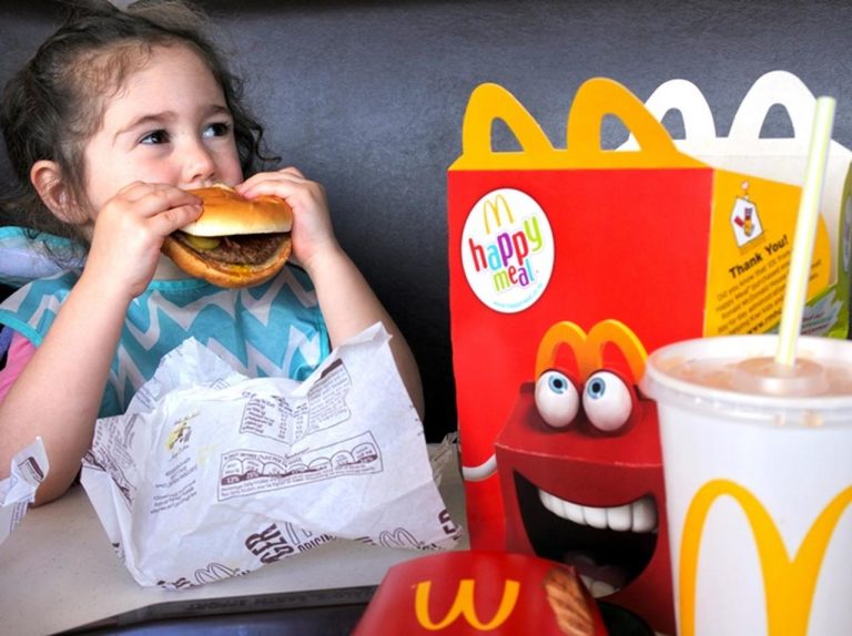 マクドナルドほか22のバーガーチェーンが最低の「F判定」、A判定は2店舗のみ