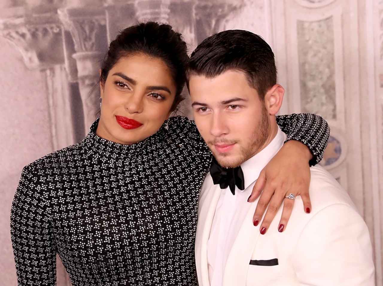 「世界一の美人」をゲットしたニック・ジョナスの「告白メール」がビジネスマンレベルの硬さ