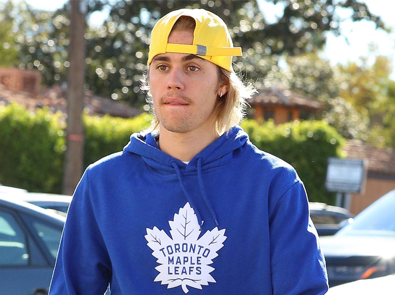 ジャスティン・ビーバー、下積み時代アメリカに「不法滞在」していたと恩師が告白