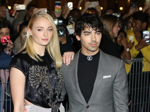 ジョー・ジョナス＆ソフィー・ターナー、何気ない2ショットが貴重な写真だった