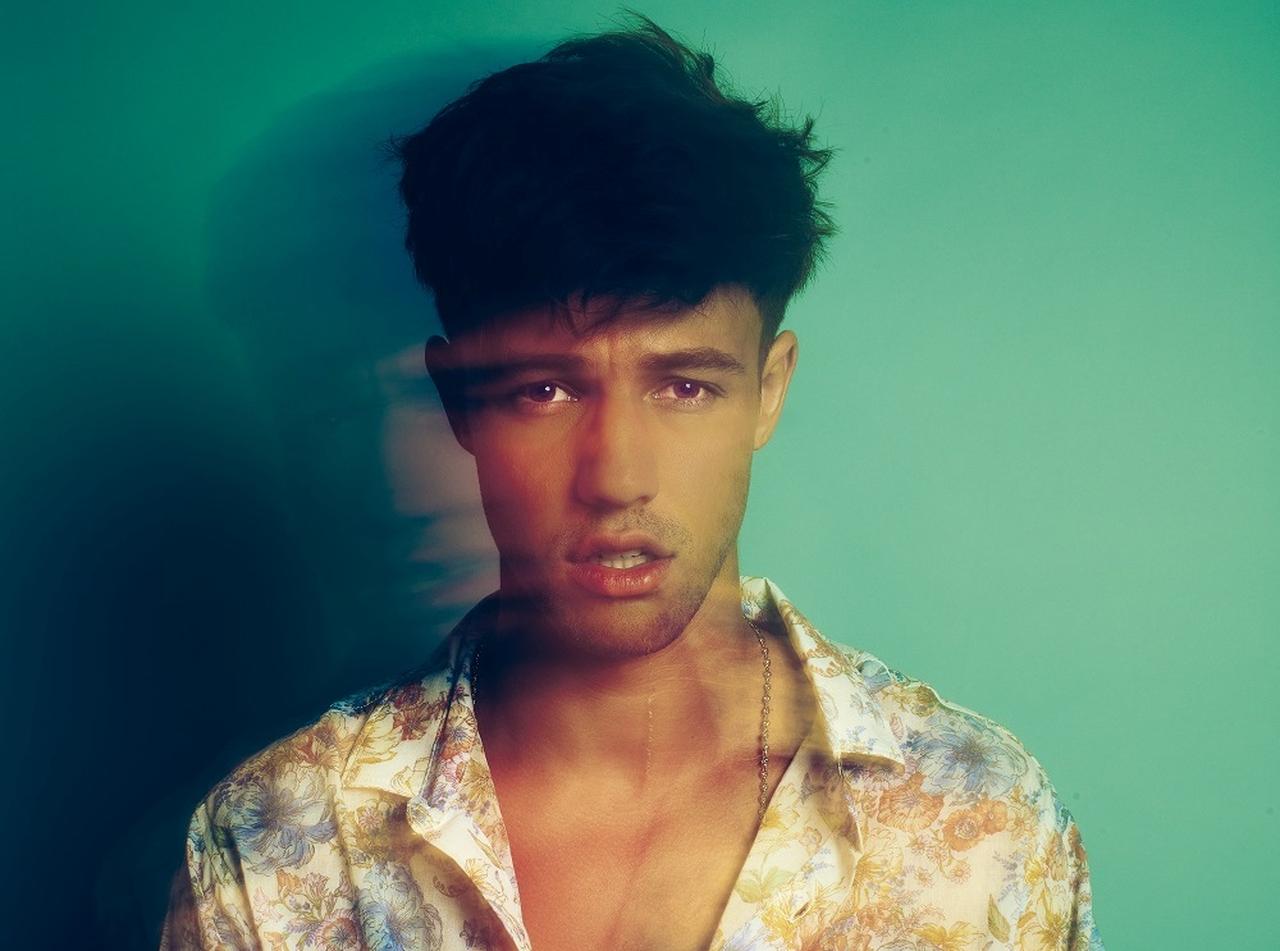 キャメロン・ダラスと付き合うってこんな感じ!デビュー曲「ホワイ・ハヴント・アイ・メット・ユー」MV