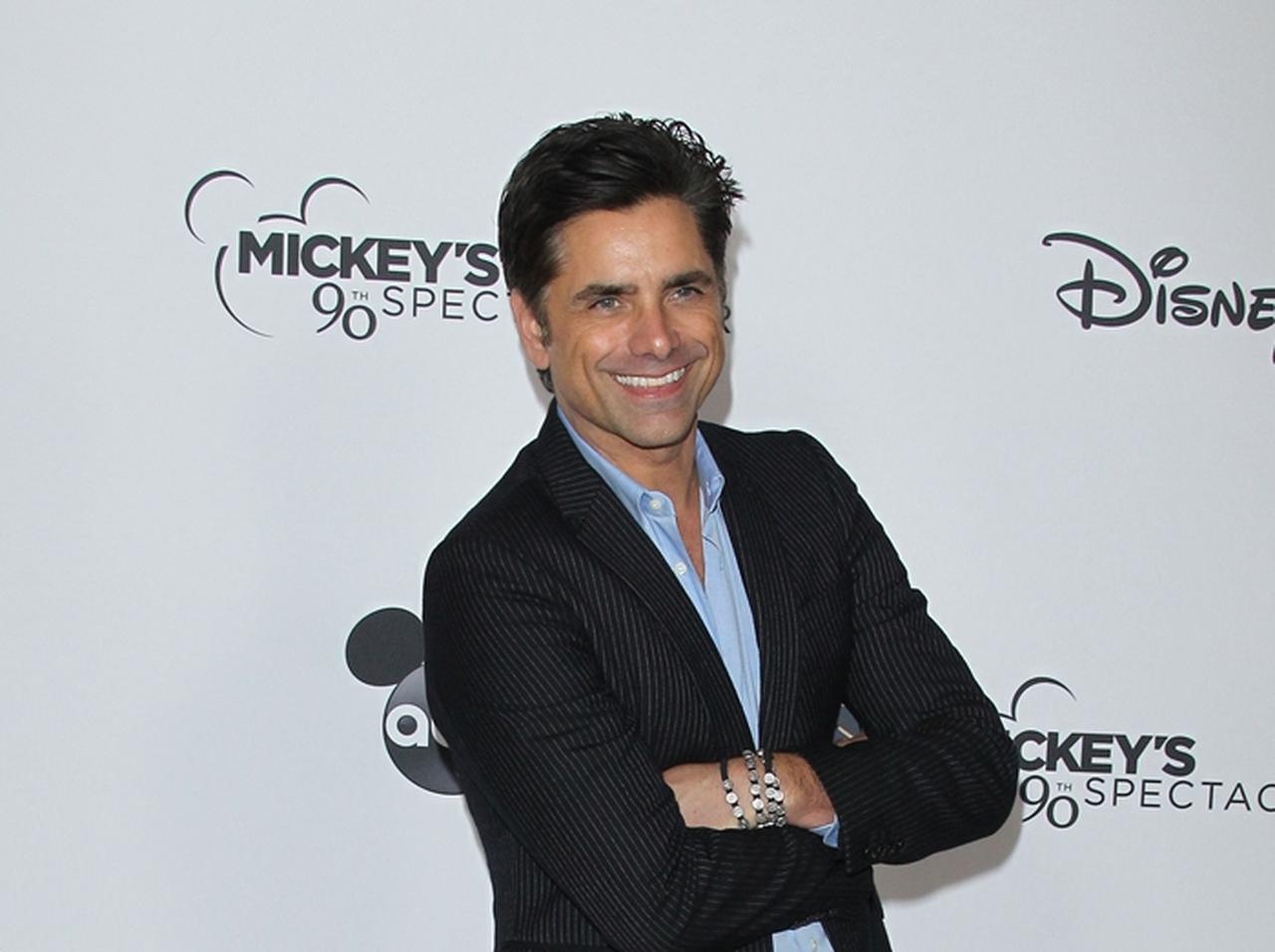 ジェシーおいたん、AMAで「ディズニースター」のツアーTシャツを着る【AMA2018】