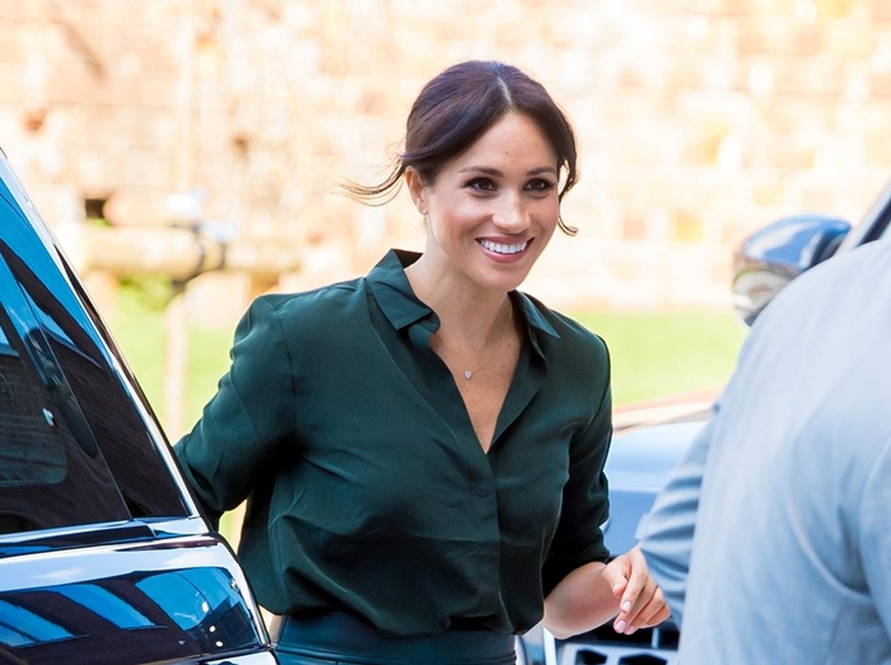 メーガン妃、海外にいる時なら破ってもいい「王室のルール」って？