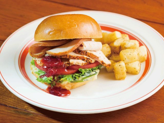 Eggs ’n Thingsから「ターキーチキンバーガー」発売